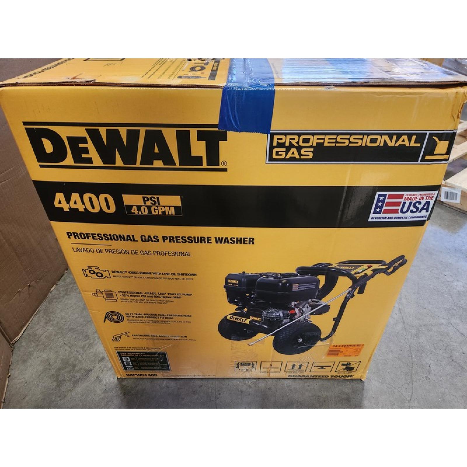 Phoenix NEW DEWALT 4400 PSI 4.0 GPM Cold Water Gas Pressure Washer