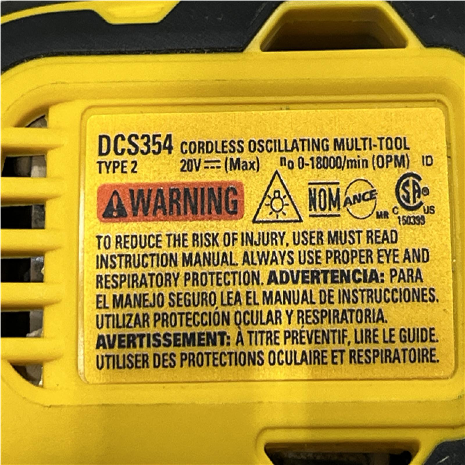 AS-IS DEWALT ATOMIC 20V MAX Lithium-Ion Cordless Brushless Oscillating Tool Kit