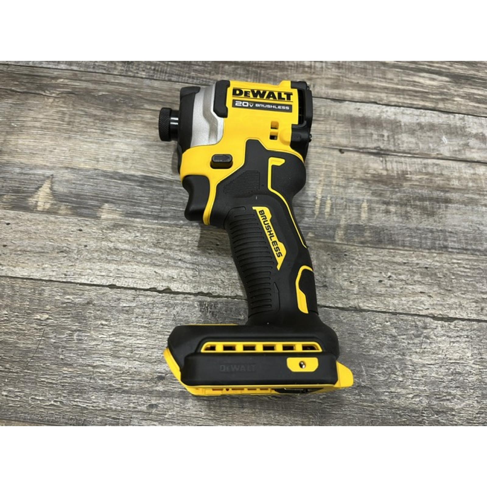AS-IS DEWALT ATOMIC 20V MAX Lithium-Ion Cordless 1/4 in. Brushless Impact Driver Kit
