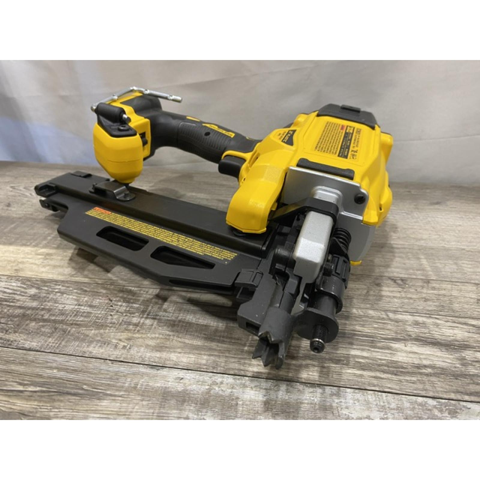 AS-IS DEWALT 20-Volt 21° Cordless Framing Nailer (Tool-Only)