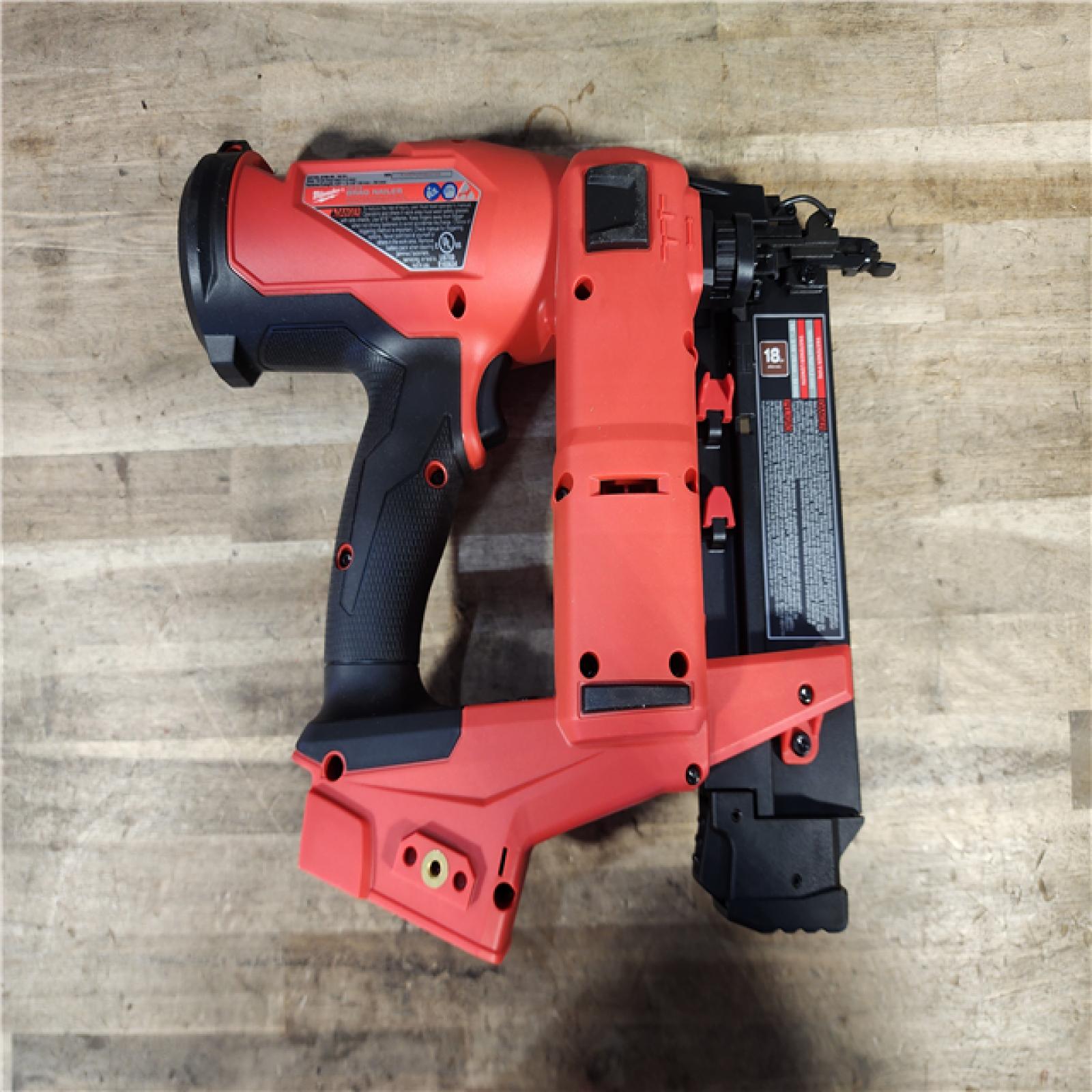 HOUSTON LOCATION - AS-IS Milwaukee M18 FUEL 18 Gauge Brad Nailer (TOOL ONLY)