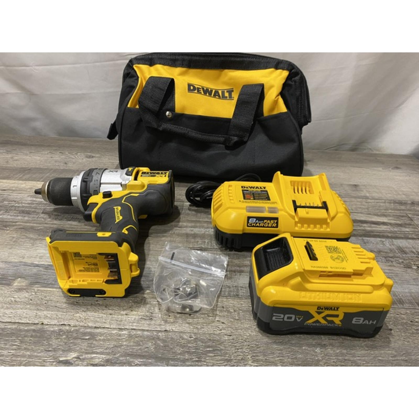 AS-IS DEWALT Atomic 20V Max Lithium-Ion Brushless Cordless Compact 1/4 in. Impact Driver Kit