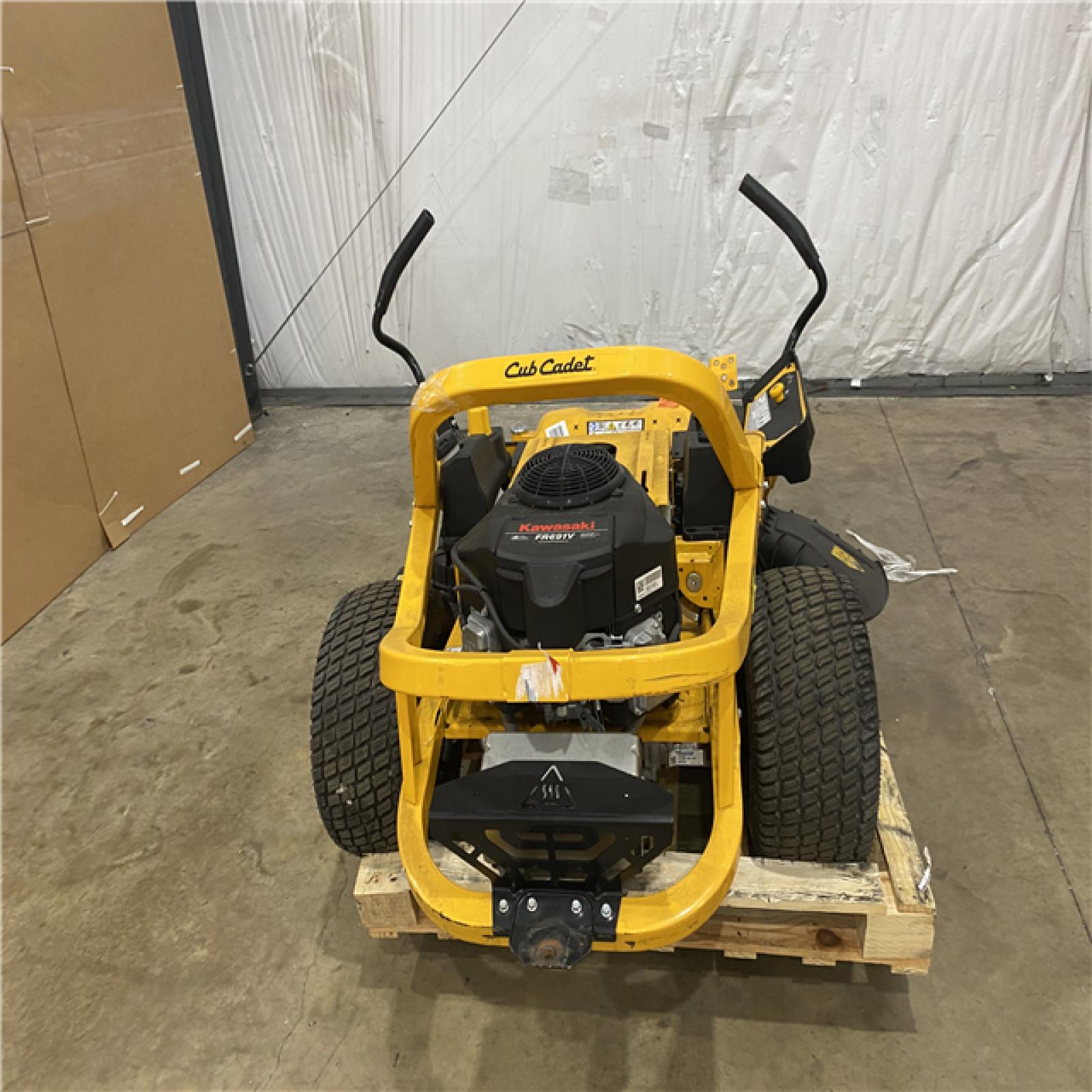 Houston Location AS IS - Cub Cadet Ultima ZT1 50 Riding Mower