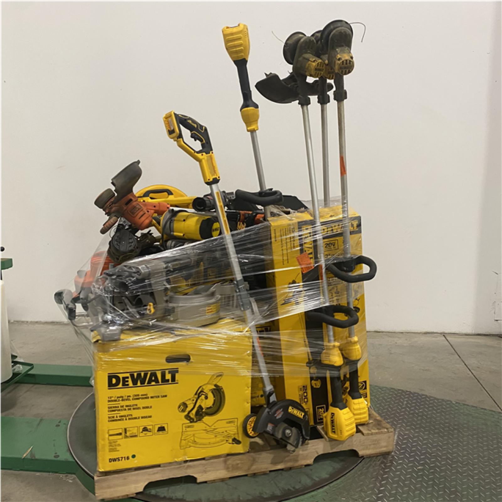 Dallas Location - As-Is Tool Pallet