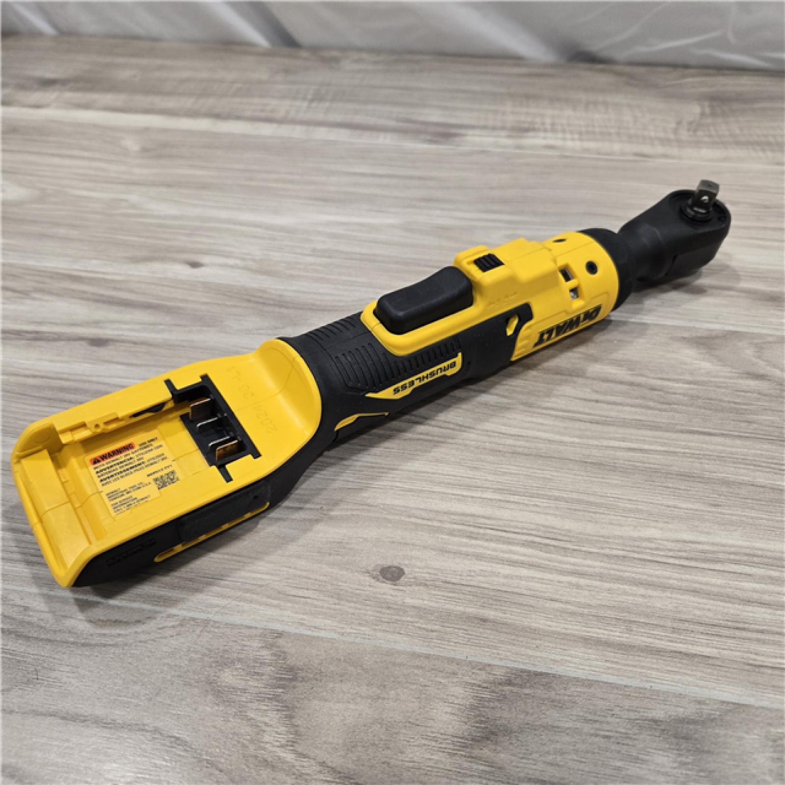 LIKE NEW! - DeWalt ATOMIC 20V MAX Cordless Ratchet (Tool Only)