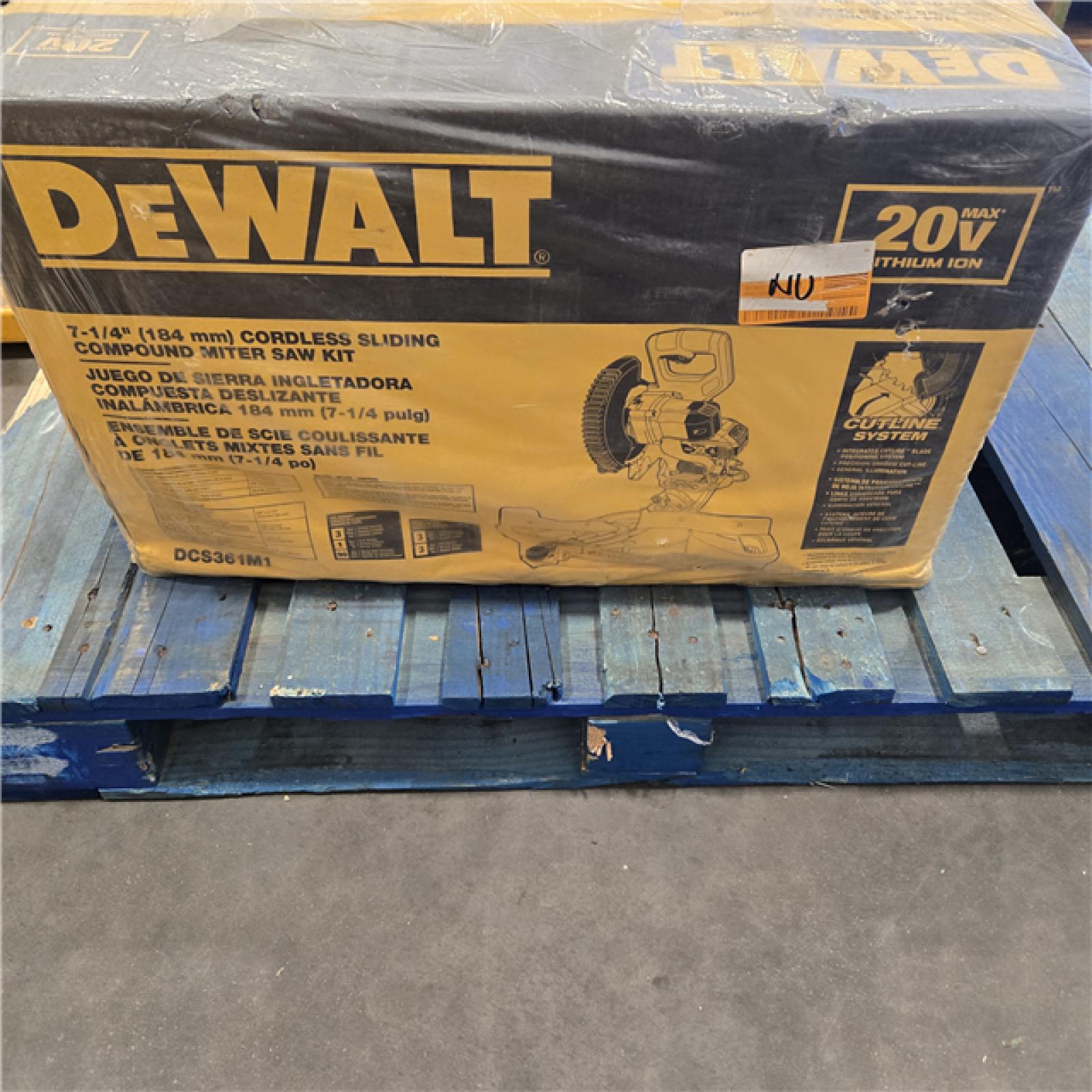 NEW DEWALT  20V MAX Cordless 7-1/4 in. Sliding Miter Saw with (1) 20V Battery 4.0Ah