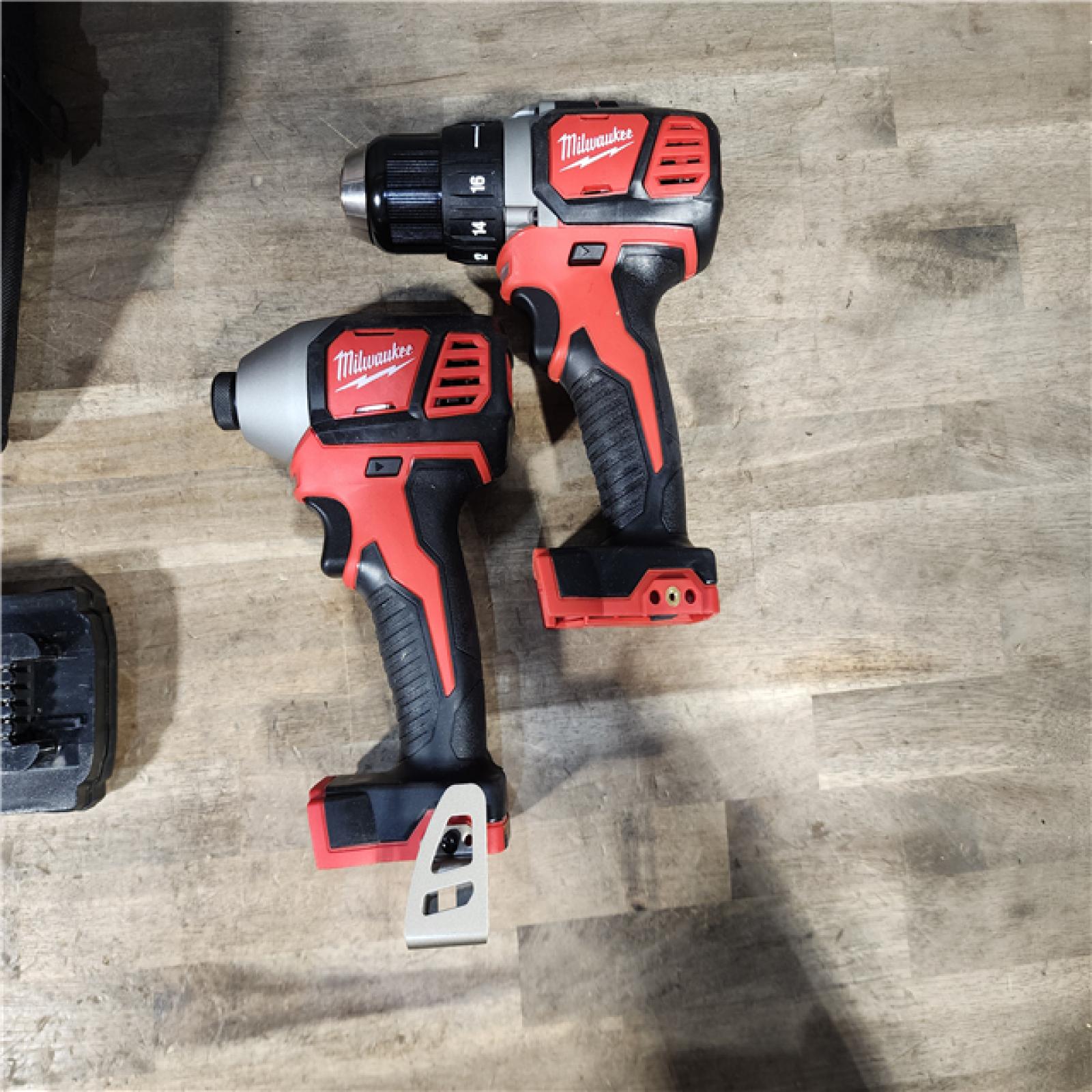 HOUSTON LOCATION - AS-IS Milwaukee M18 Brushed Cordless (2-Tool) Drill/Driver and Impact Driver Kit
