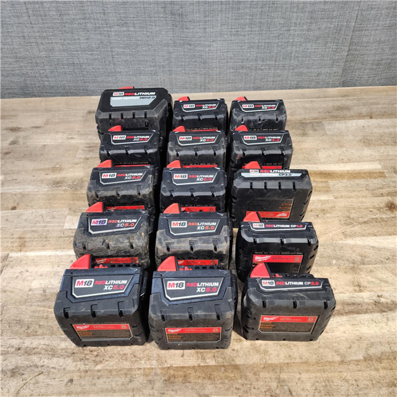 HOUSTON LOCATION - AS-IS MILWAUKEE BATTERY PACK QTY - 15