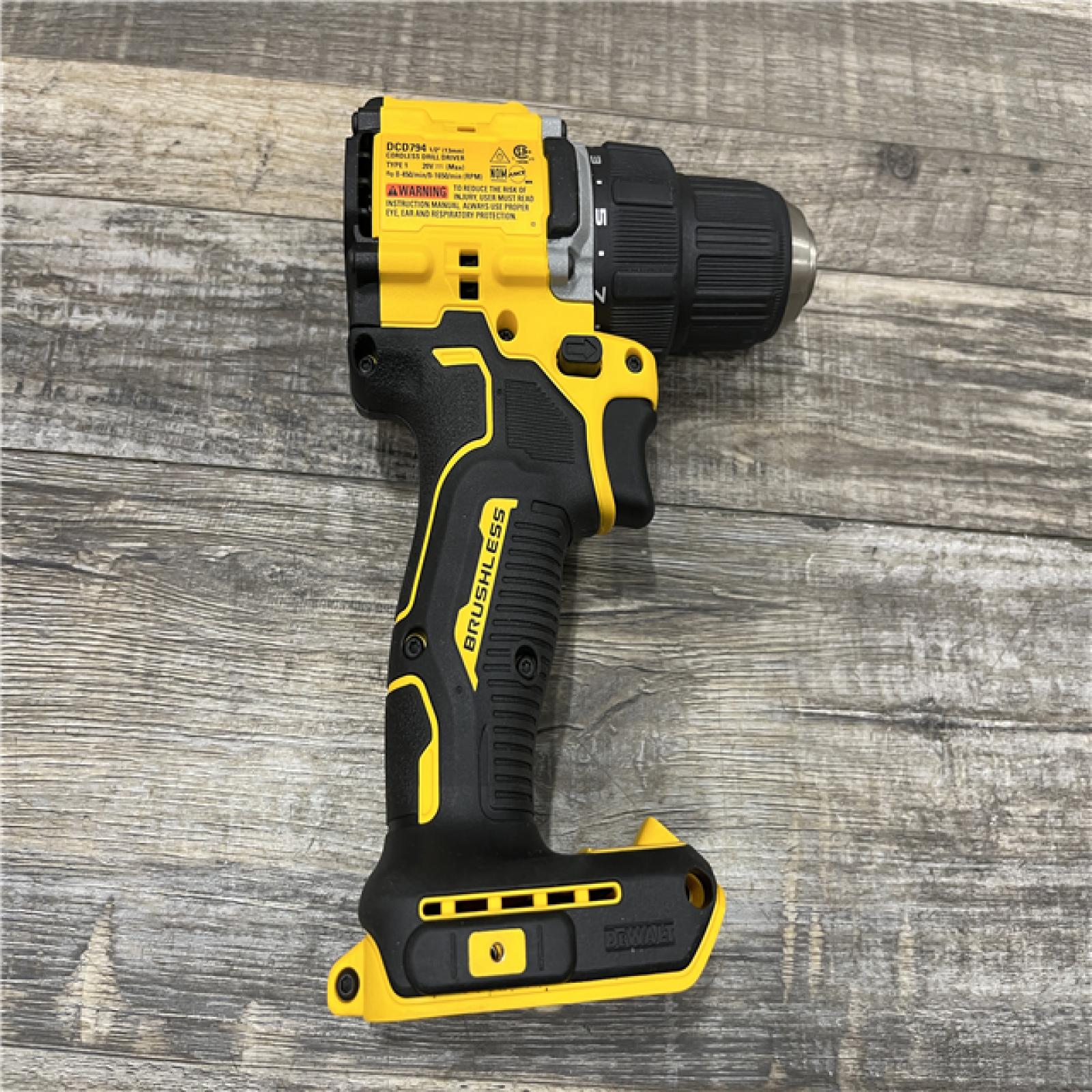 AS-IS DEWALT Atomic 20V Lithium-Ion Cordless Compact 1/2 in. Drill/Driver Kit
