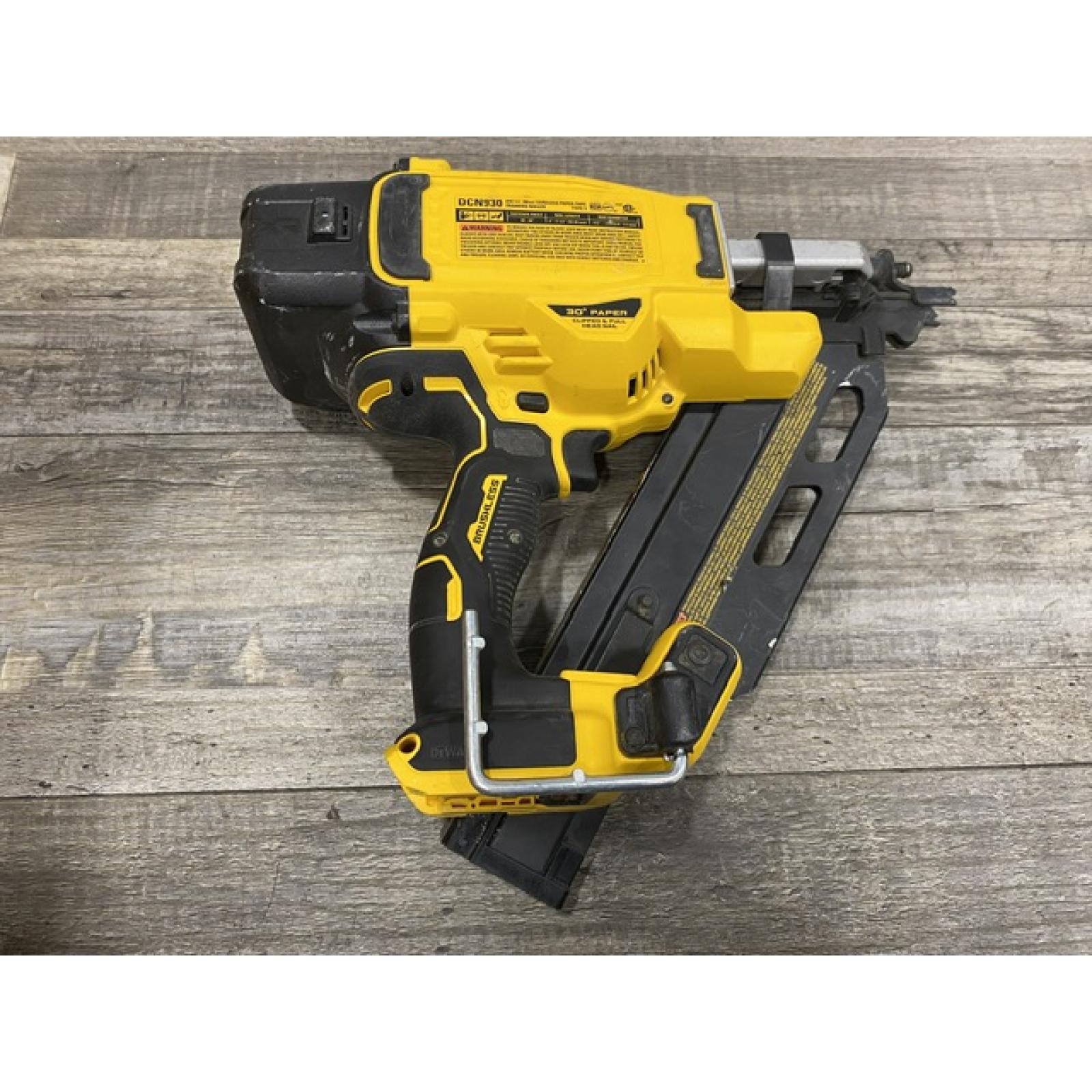 AS-IS DEWALT 20V 30 Degree Cordless Framing Nailer (Tool-Only)