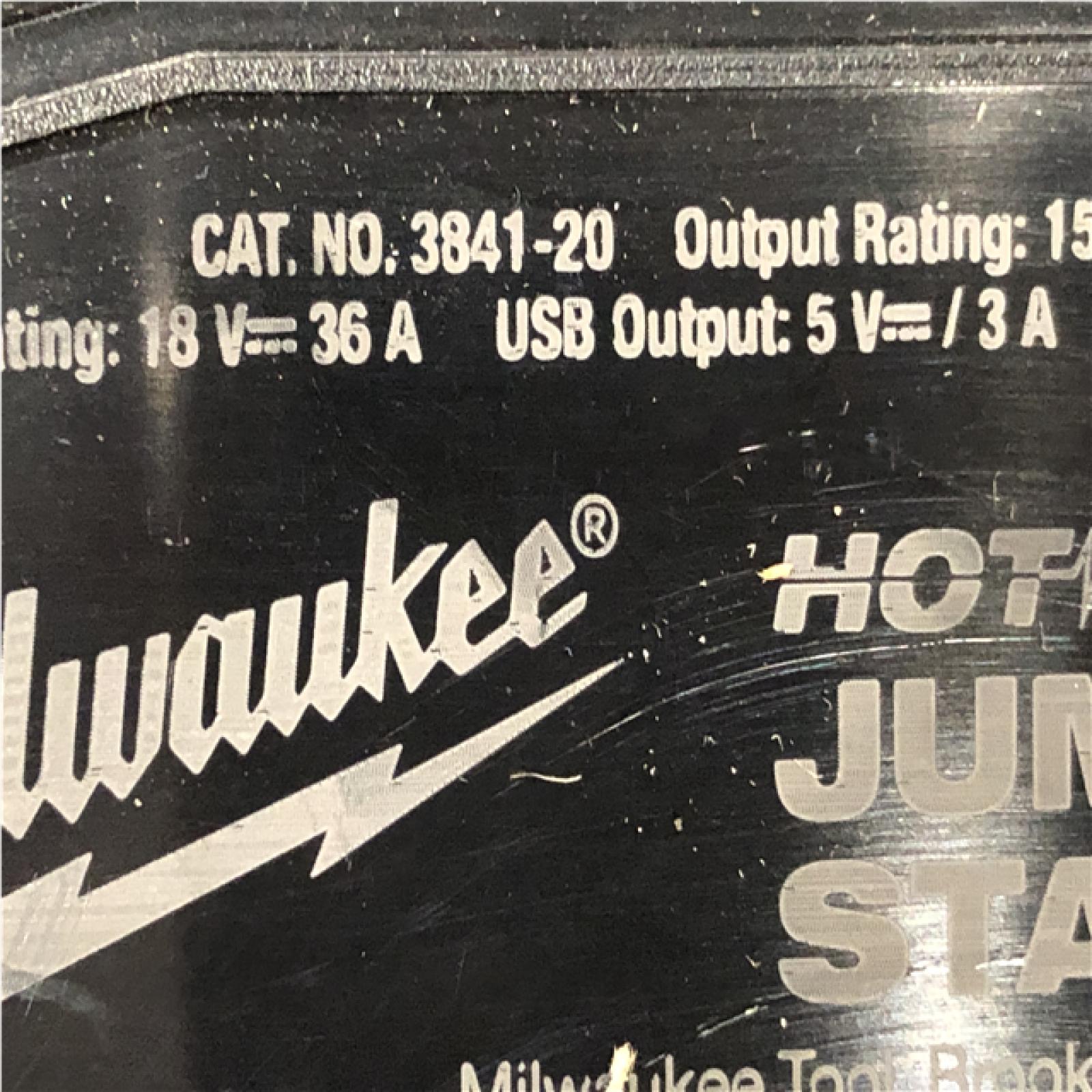 AS-IS Milwaukee 18V Lithium-Ion Cordless 2000 Peak Amp HOTSHOT Jump Starter (Tool-Only)