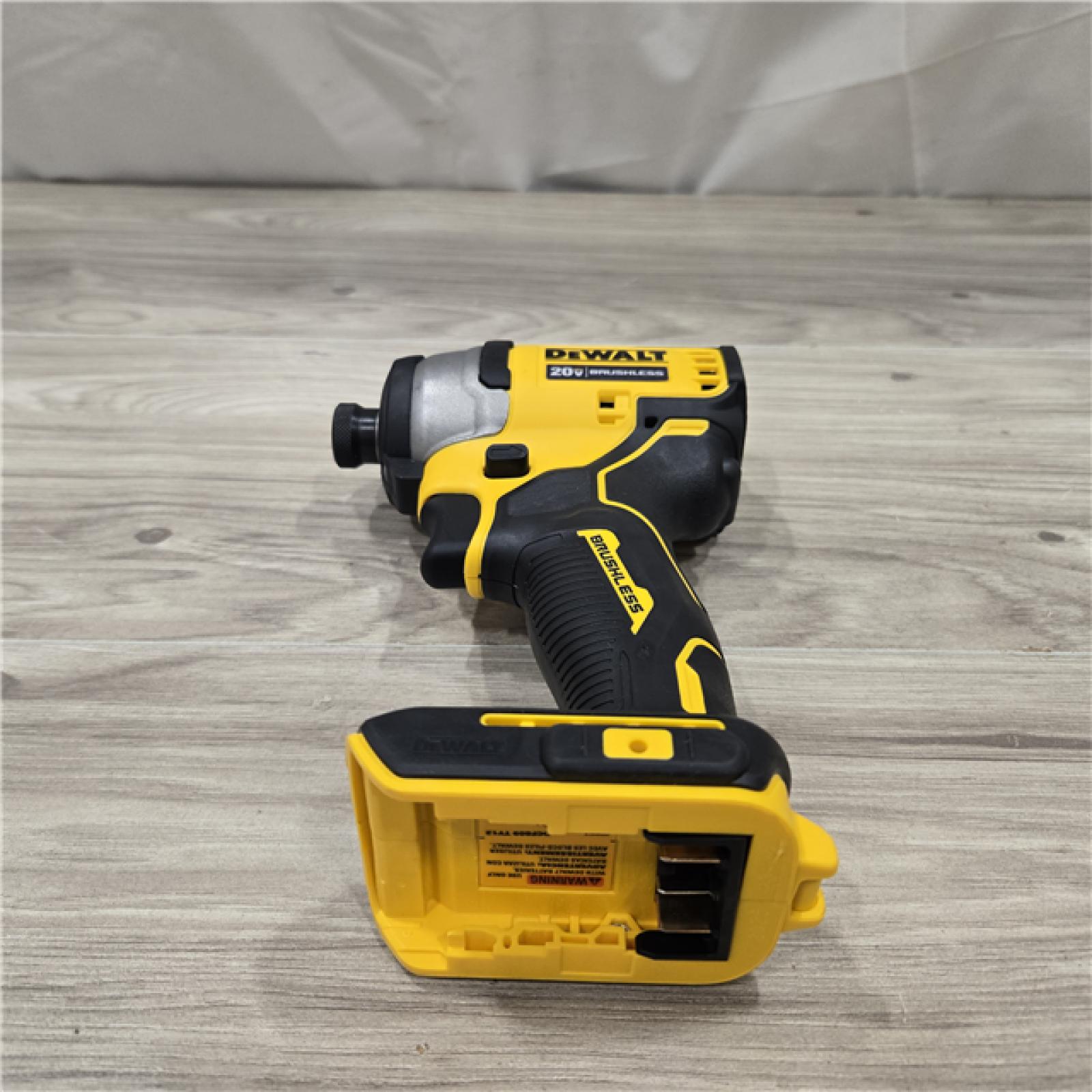 AS-IS DeWALT ATOMIC 20V MAX Cordless Compact Impact Driver Kit