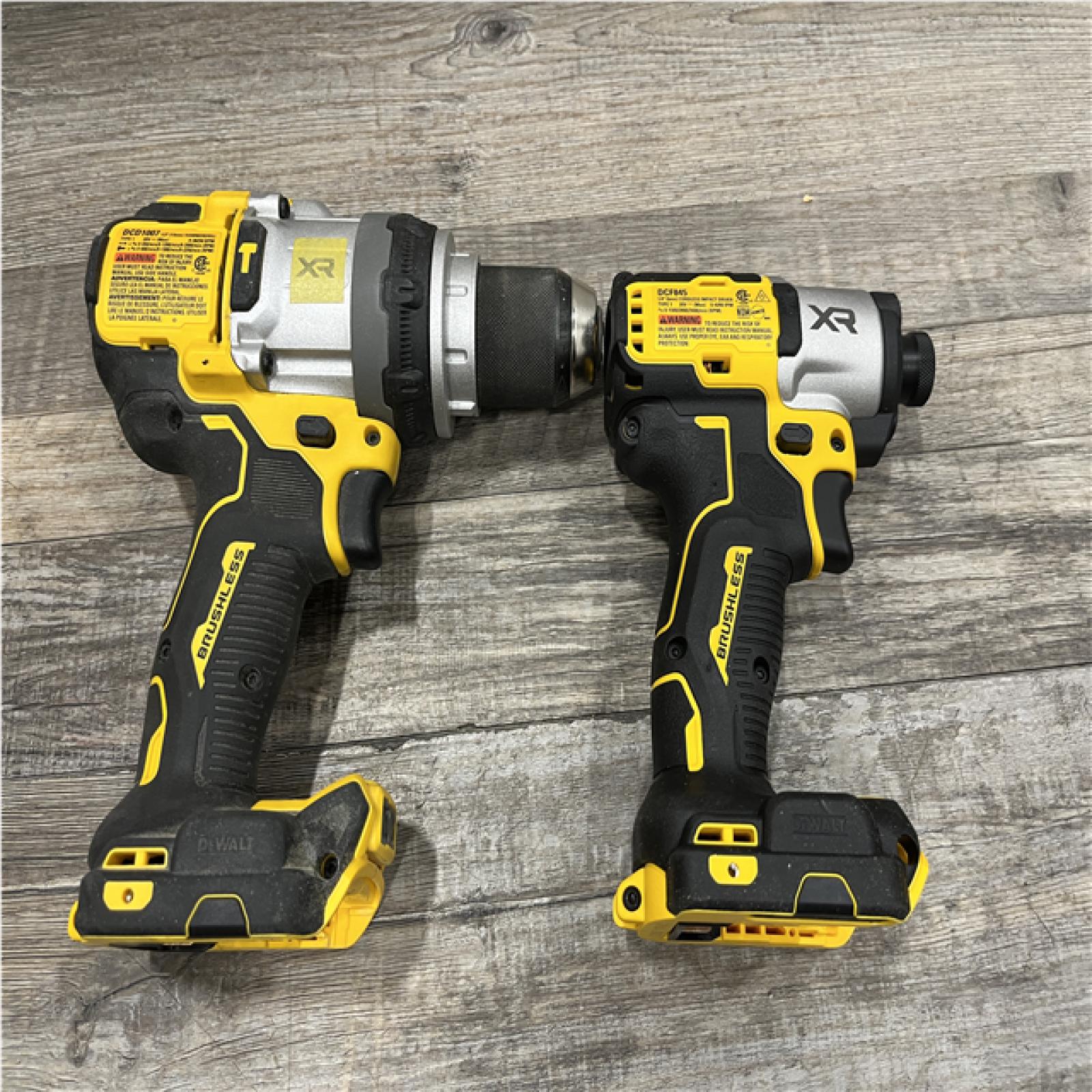 AS-IS DEWALT 20V XR Lithium-Ion Cordless Brushless 1/2 in. Drill/Driver Kit