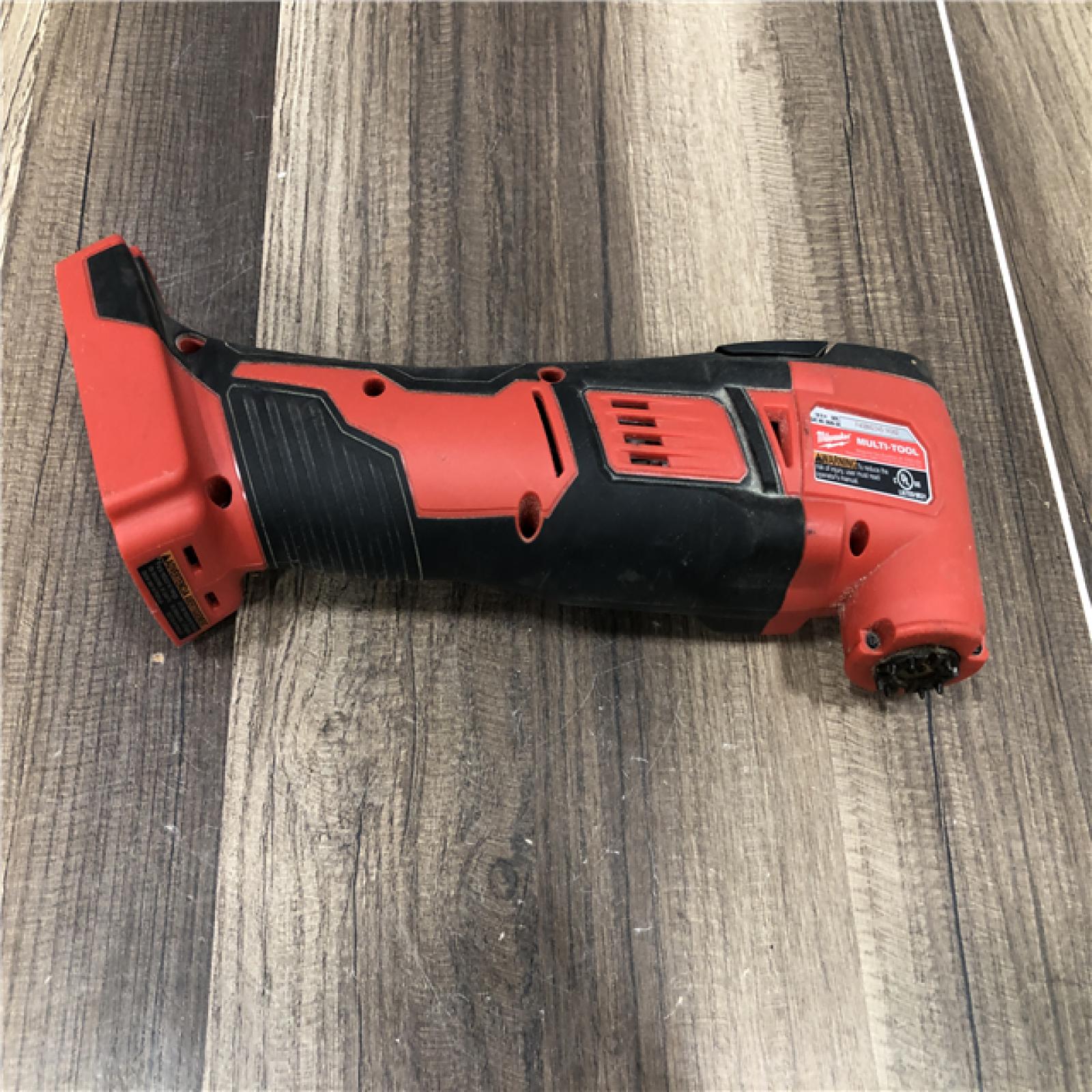 AS-IS Milwaukee 18V Lithium-Ion Cordless Oscillating Multi-Tool (Tool-Only)