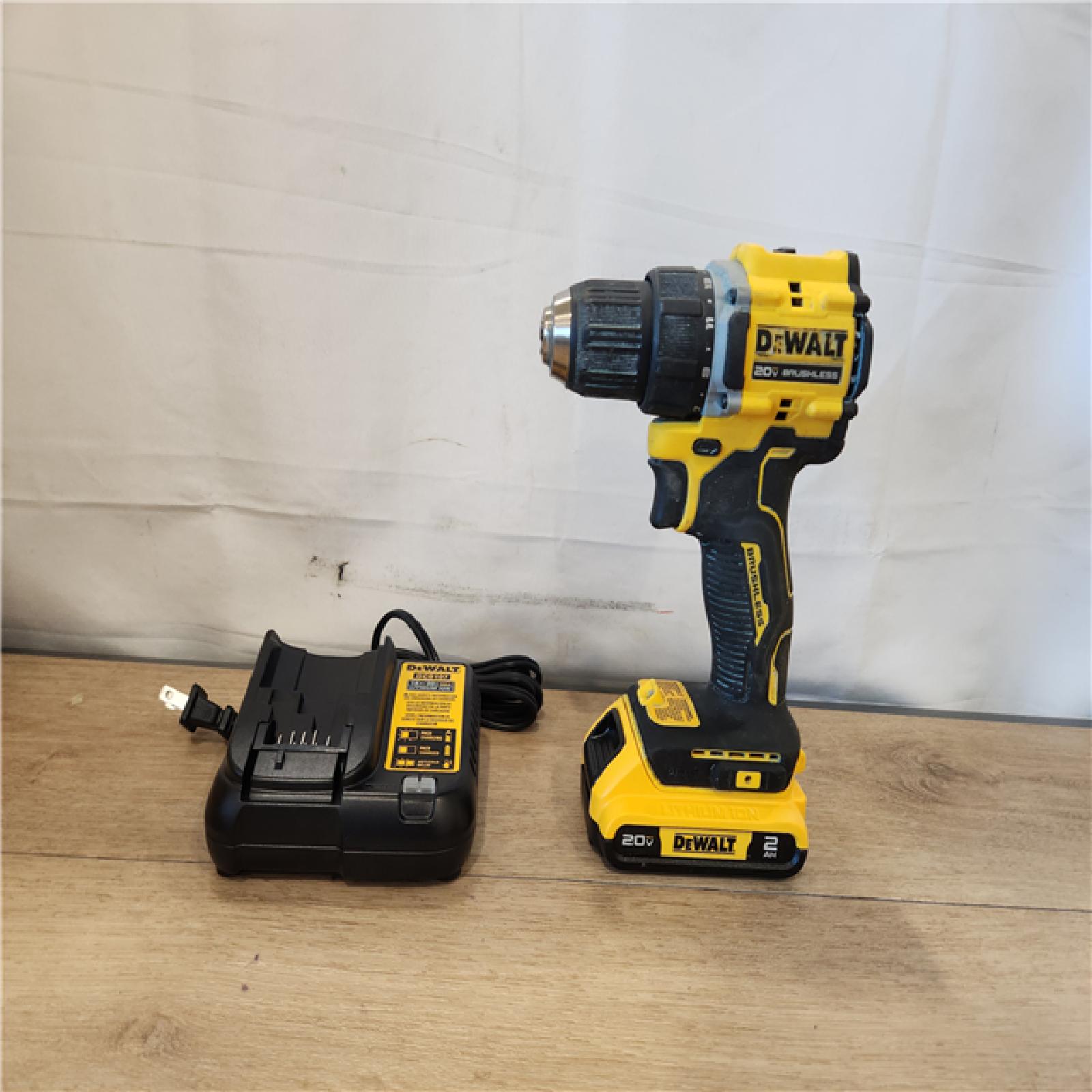 AS-IS- DEWALT ATOMIC COMPACT SERIES 20V MAX* Brushless Cordless 1/2 Drill/Driver Kit