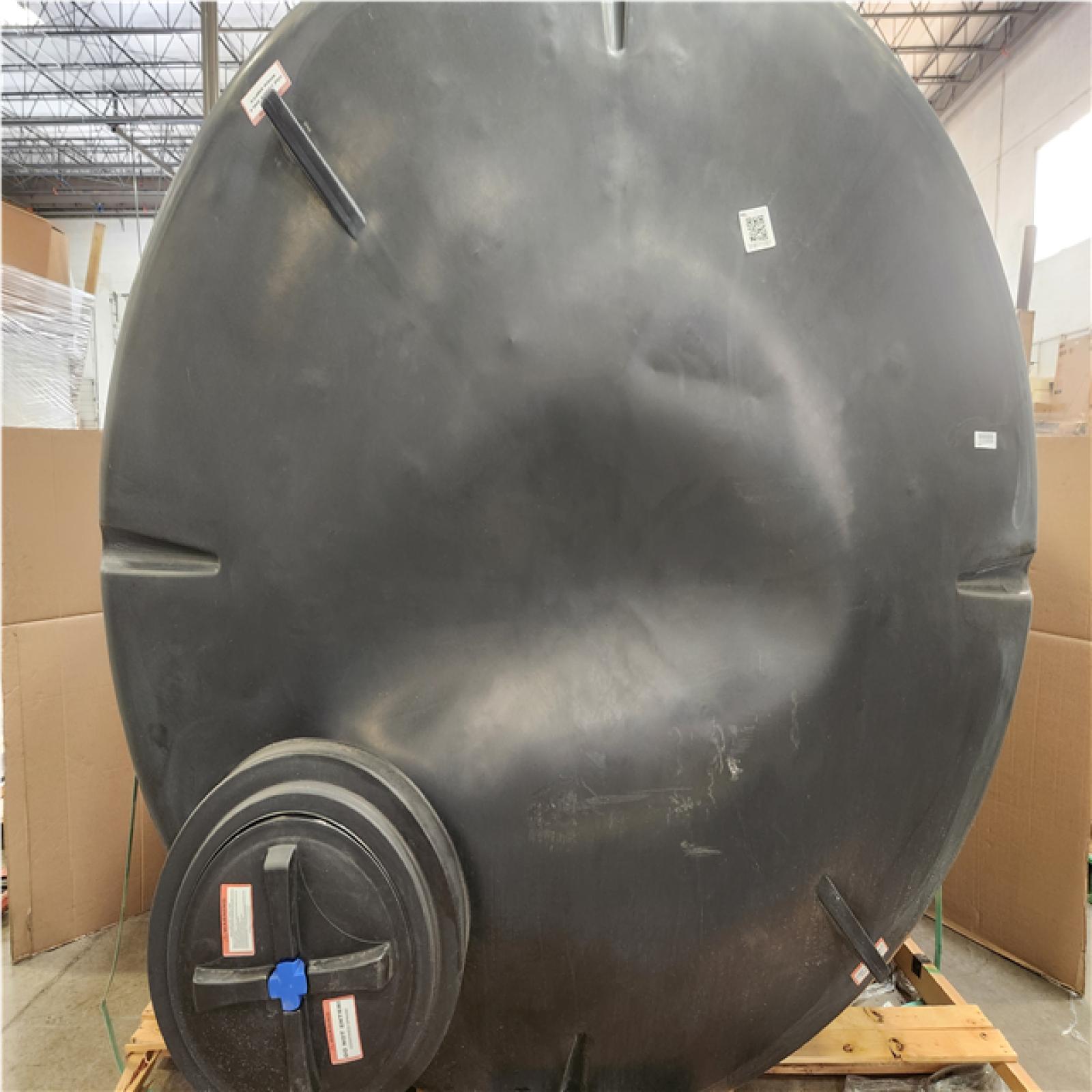 Phoenix NEW 1 550 Gallon Vertical Storage Tank-Black