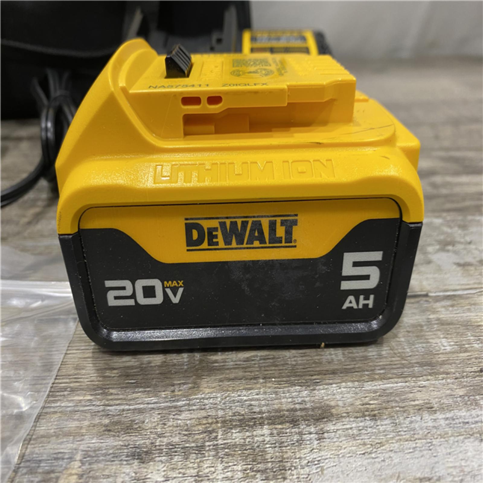 AS-IS DEWALT 20-Volt Maximum XR Lithium-Ion Cordless Brushless 1/4 in. 3-Speed Impact Driver Kit