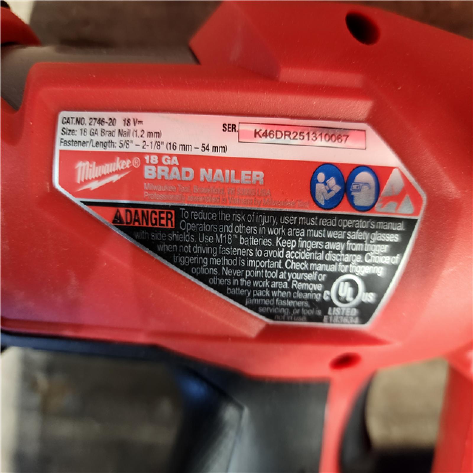 HOUSTON LOCATION - AS-IS Milwaukee M18 FUEL 18-Volt Lithium-Ion Brushless Cordless Gen II 18-Gauge Brad Nailer (Tool-Only)