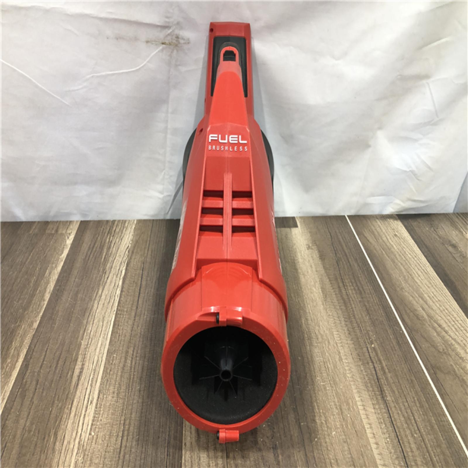 AS-IS Milwaukee FUEL 120 MPH 500 CFM 18V Brushless Cordless Battery Powered Leaf Blower Kit