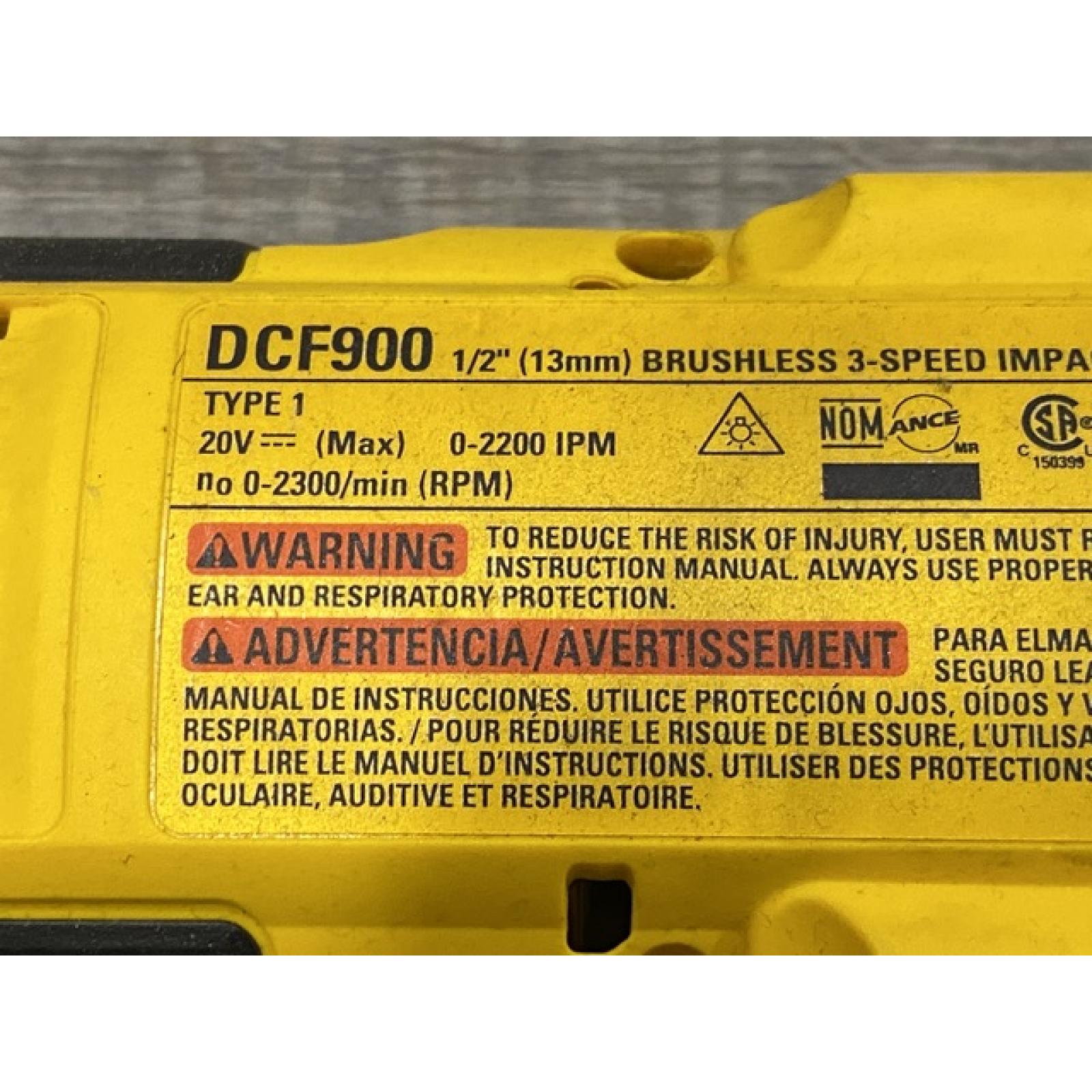 AS-IS DEWALT 20V MAX Lithium-Ion Cordless 1/2 in. Impact Wrench Kit