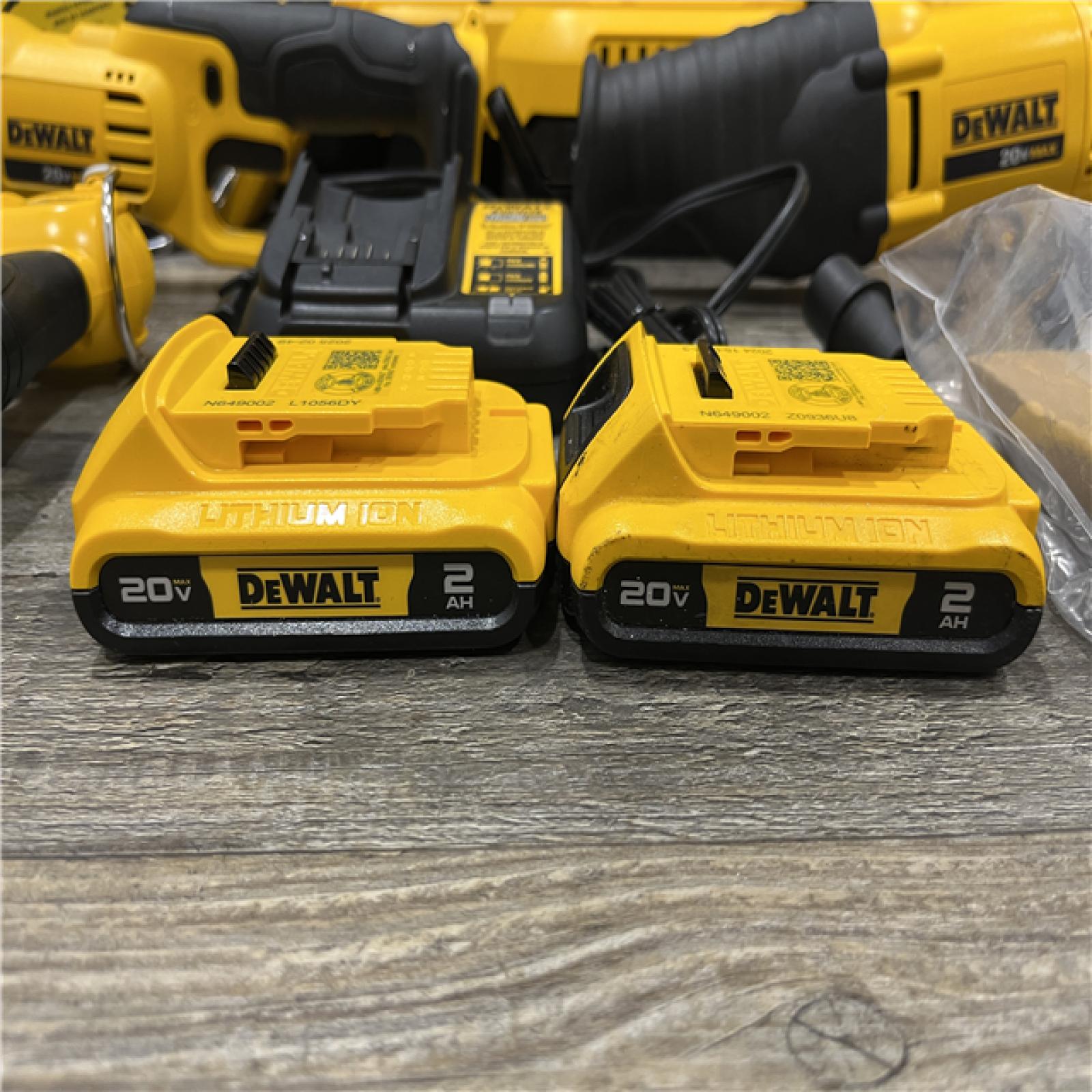 AS-IS DEWALT 20-Volt Max Lithium-Ion (10-Tool) Cordless Combo Kit