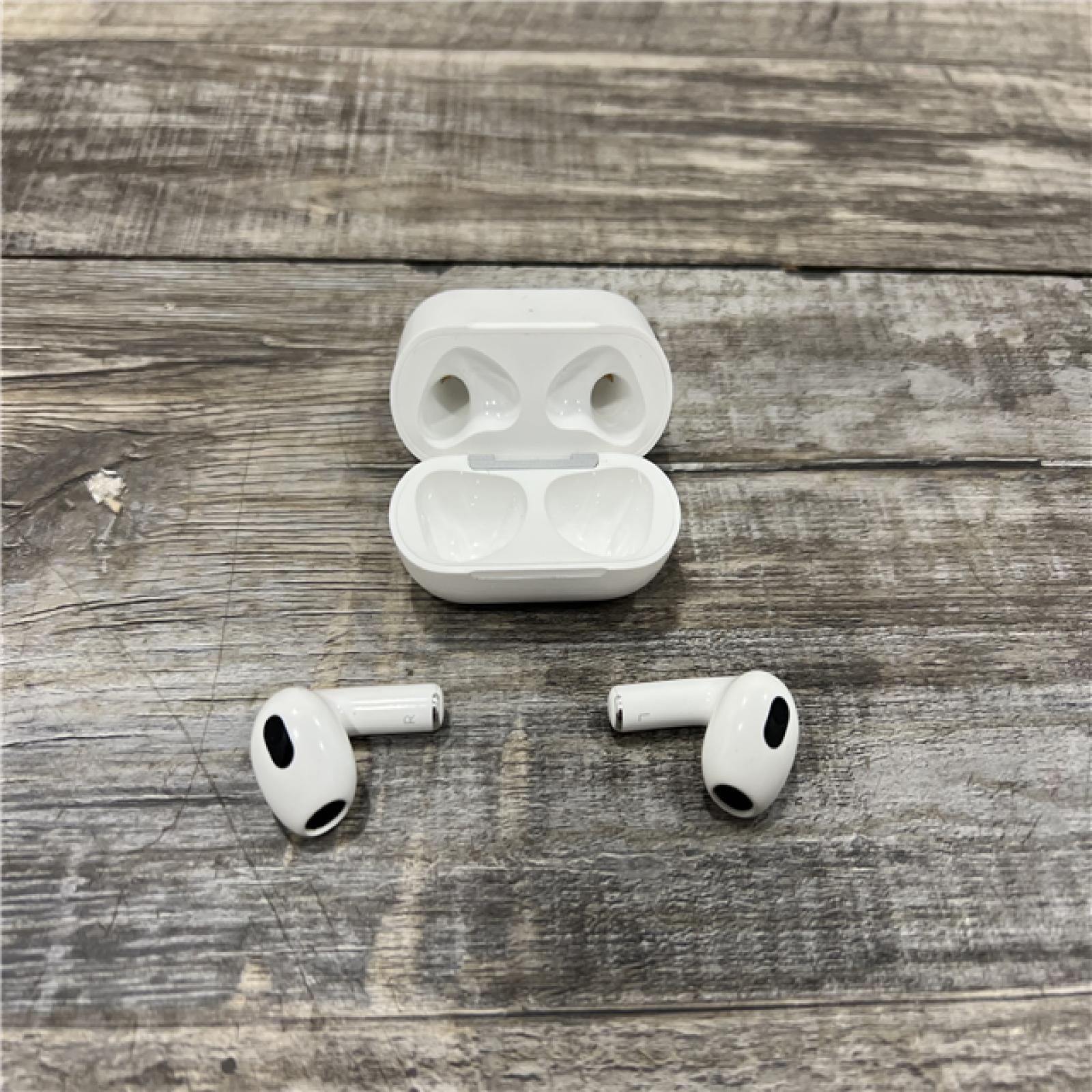 AS-IS AirPods (3rd Generation) with Lightning Charging Case