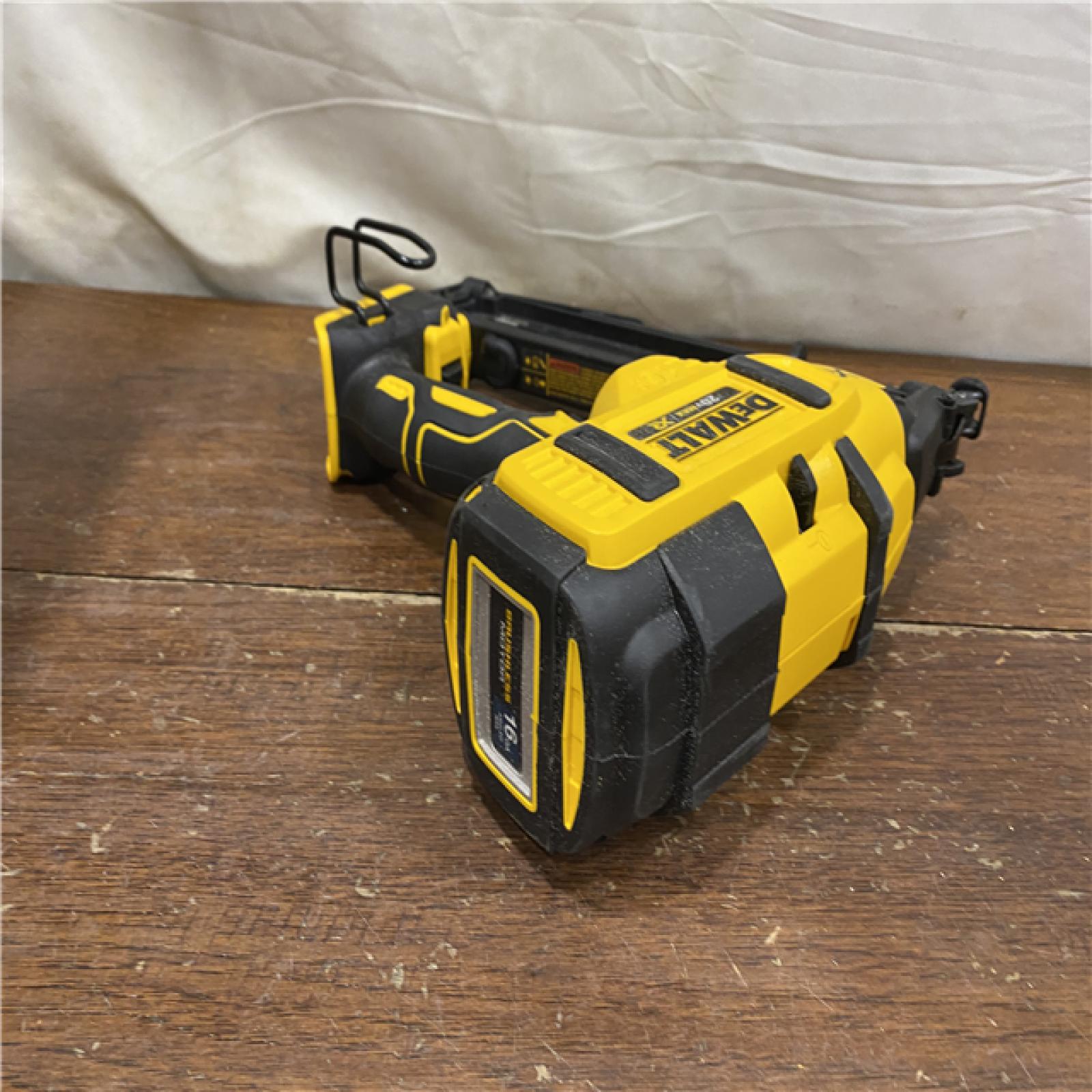 AS-IS DeWalt DCN660D1 20V 16 Gauge Cordless Angled Finish Nailer Kit W/ 2Ah Battery