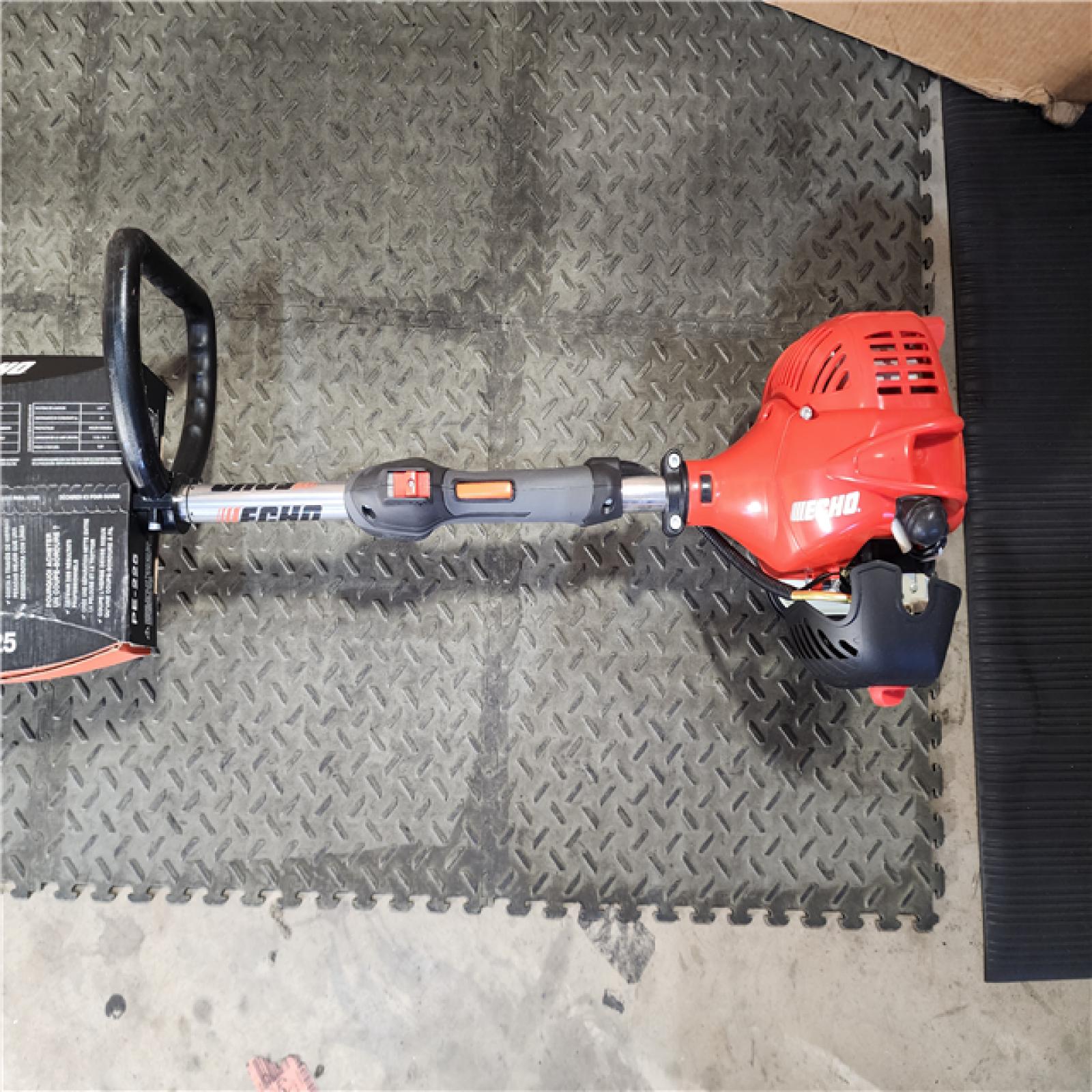 HOUSTON LOCATION - AS-IS (APPEARS LIKE NEW) ECHO 21.2 cc Gas 2-Stroke Lawn Edger
