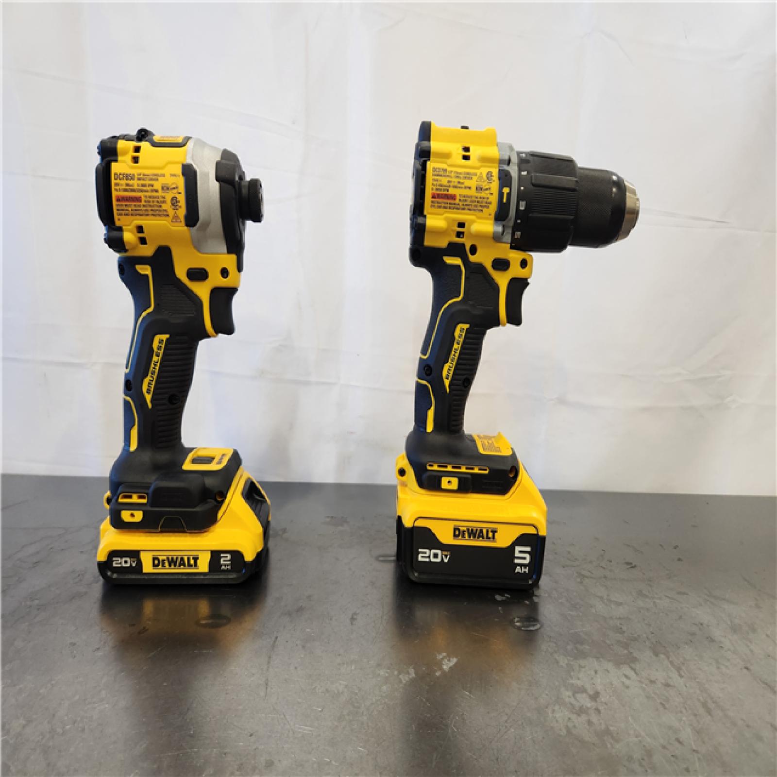 AS-IS- DeWalt 2-Tool Combo Kit W/ (2) BATTERY & CHARGER