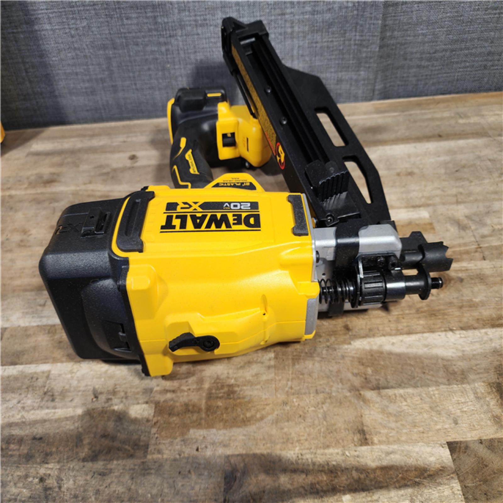 HOUSTON LOCATION - AS-IS DEWALT 20-Volt 21° Cordless Framing Nailer (Tool-Only)