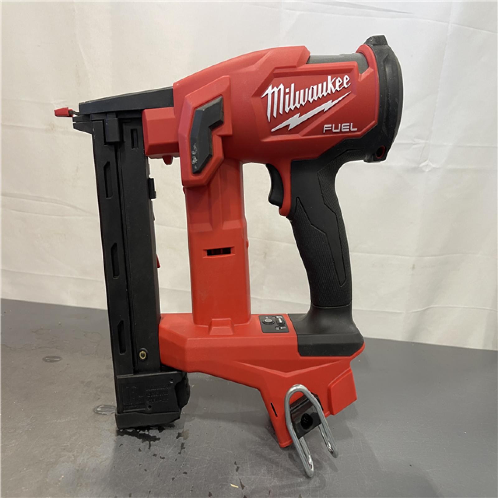 AS-IS- MILWAUKEE FUEL 18V Cordless 18-Gauge 1/4 in. Narrow Crown Stapler (Tool-Only)