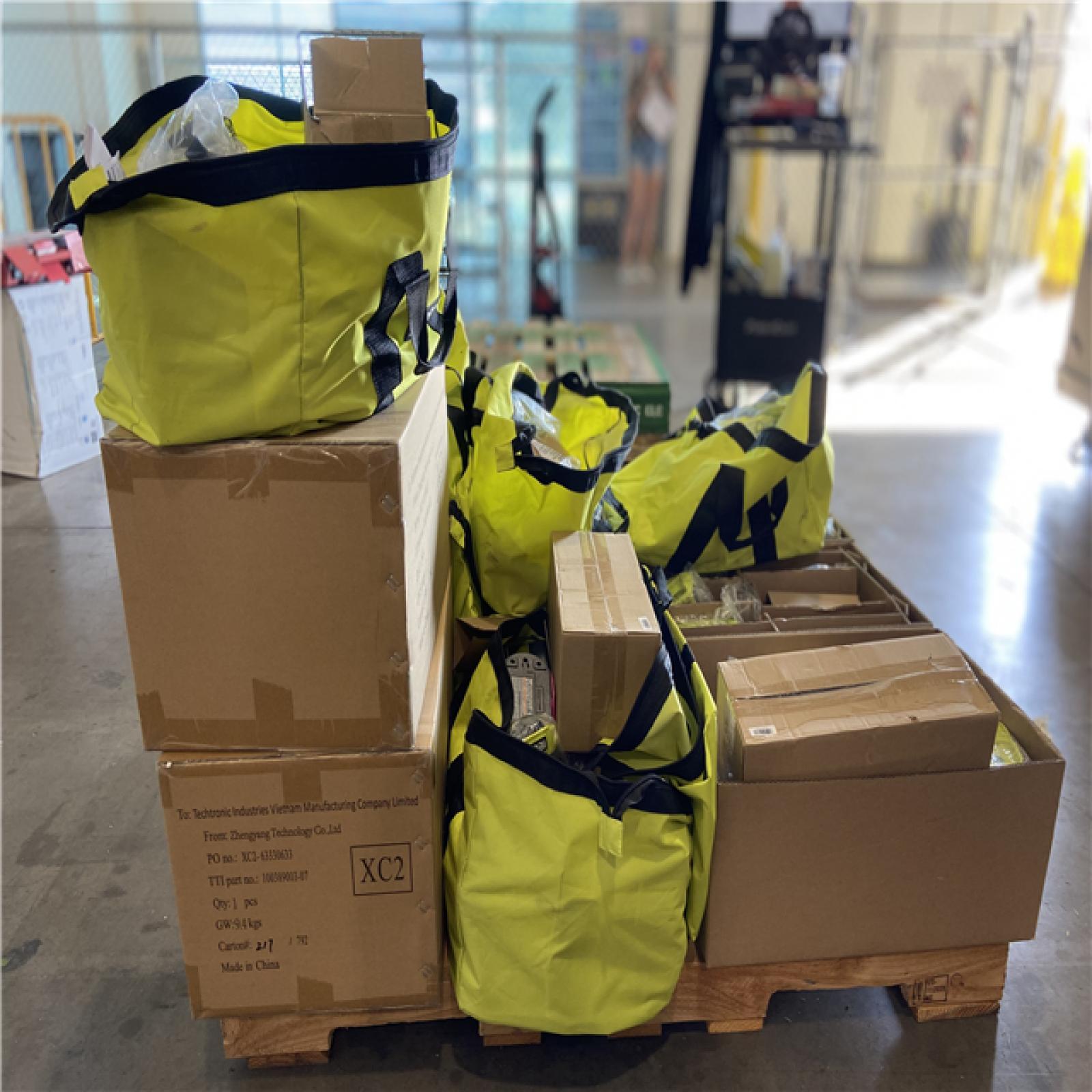 DALLAS LOCATION - RYOBI Tool Pallet