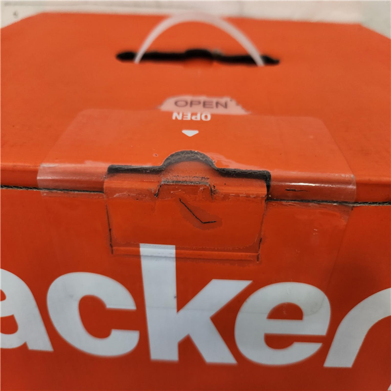 Phoenix Location NEW Jackery Explorer 880, 880Wh/1000W Model No: Explorer 880 (Sealed)