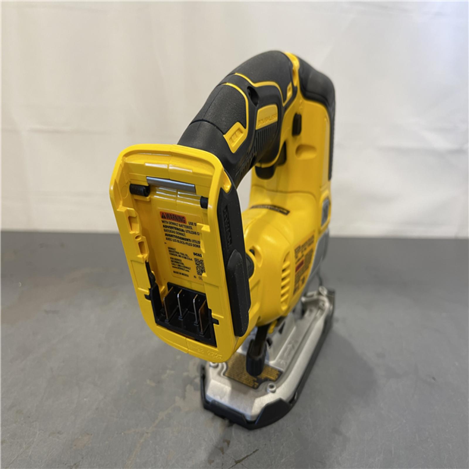 AS-IS - DeWalt 20V MAX XR Cordless Brushless Jigsaw