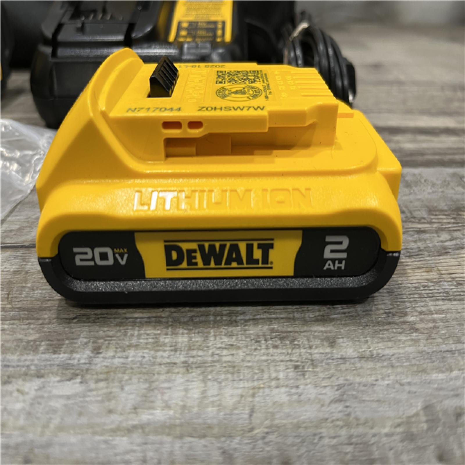 AS-IS DEWALT Atomic 20V Lithium-Ion Cordless Compact 1/2 in. Drill/Driver Kit