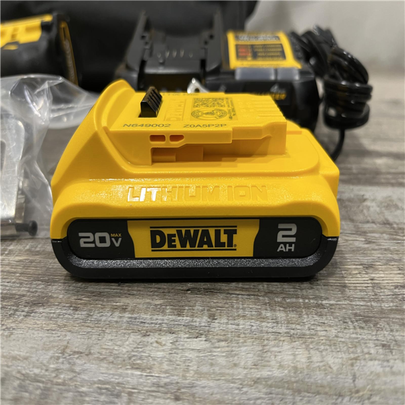 AS-IS DEWALT Atomic 20V Lithium-Ion Cordless Compact 1/2 in. Drill/Driver Kit