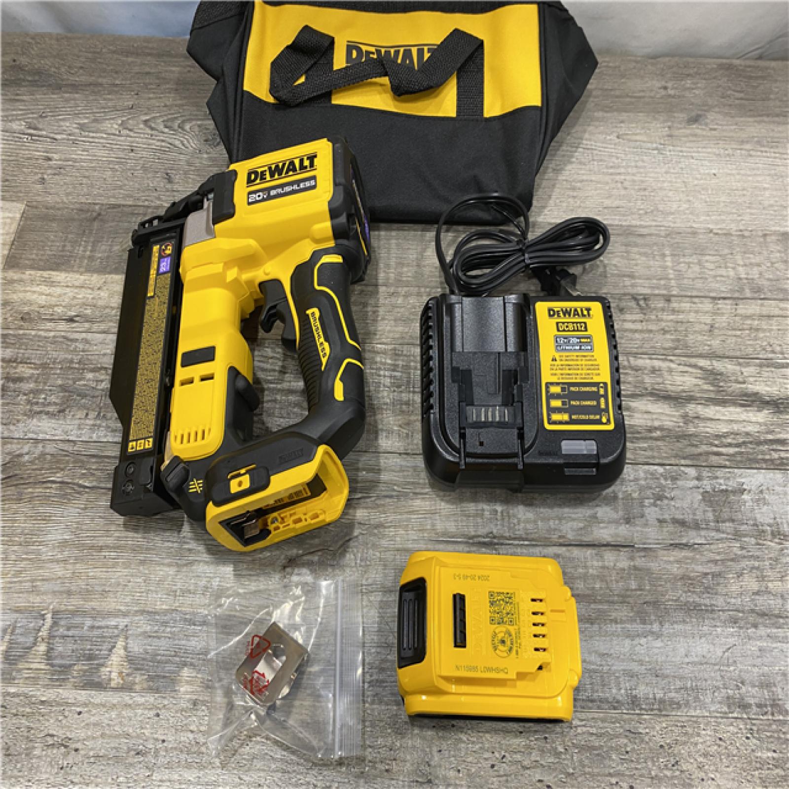 AS-IS DEWALT ATOMIC 20V MAX Lithium Ion Cordless 23 Gauge Pin Nailer Kit