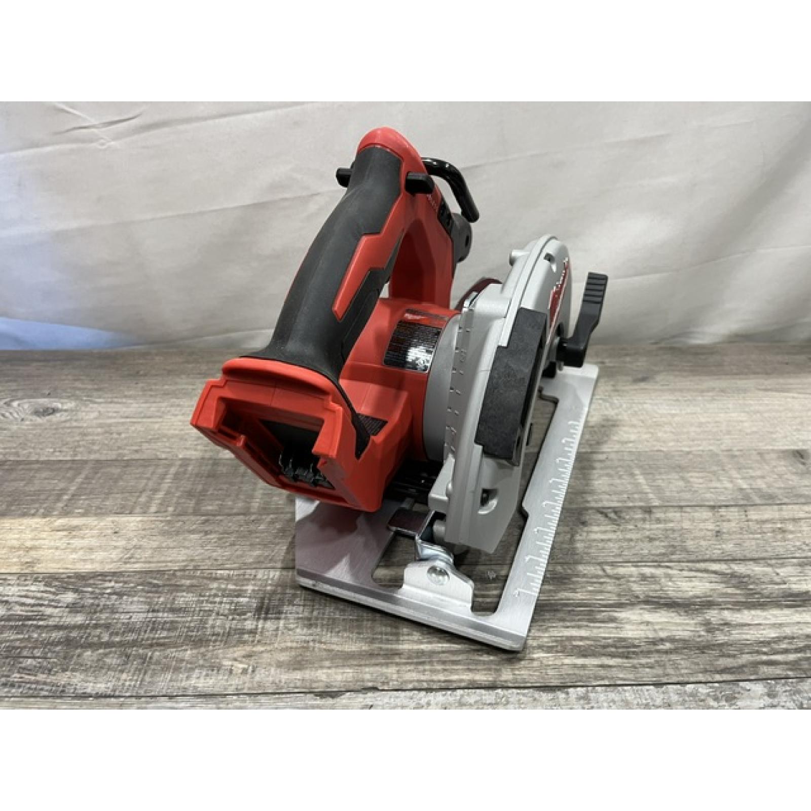 AS-IS Milwaukee 18V Lithium-Ion Brushless Cordless 7-1/4 in. Circular Saw (Tool-Only)