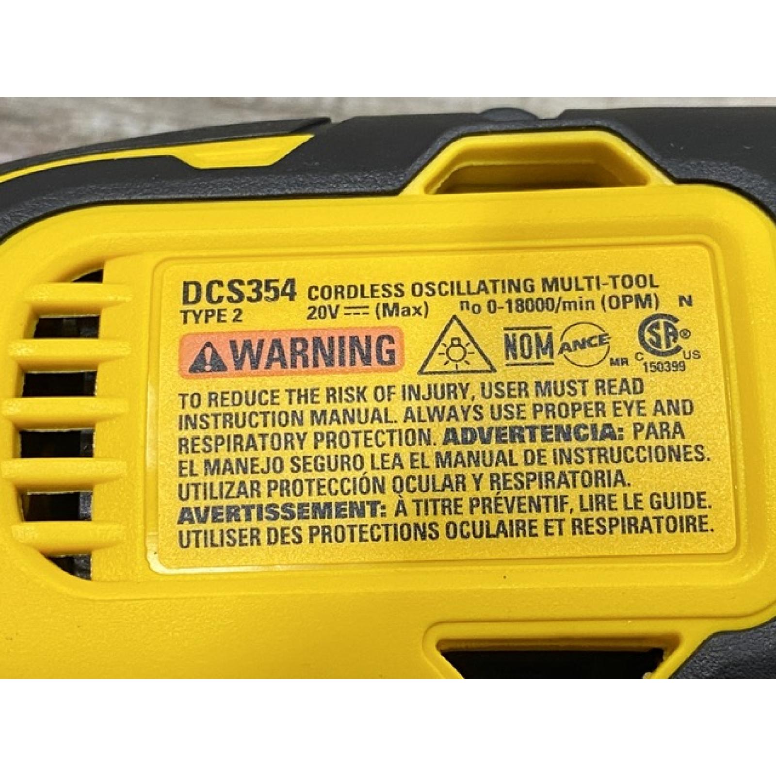 AS-IS DEWALT ATOMIC 20V MAX Cordless Brushless Oscillating Multi Tool Kit