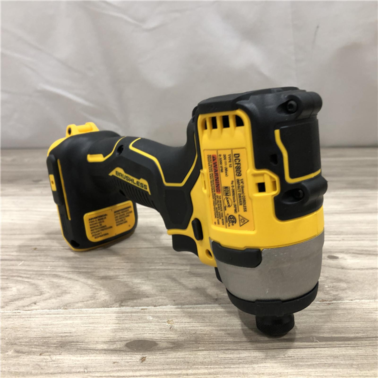 AS-IS DEWALT ATOMIC 20-Volt MAX Lithium-Ion Cordless Combo Kit