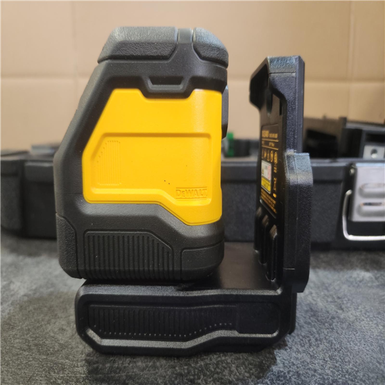 Phoenix LIKE NEW DEWALT 20V Green Cross Line Laser Level (Tool-Only)