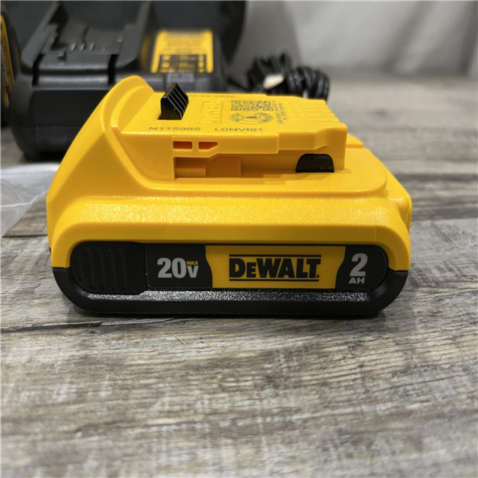 AS-IS DEWALT 20V MAX Compact Brushless Cordless 1/2-in Drill/Driver Kit