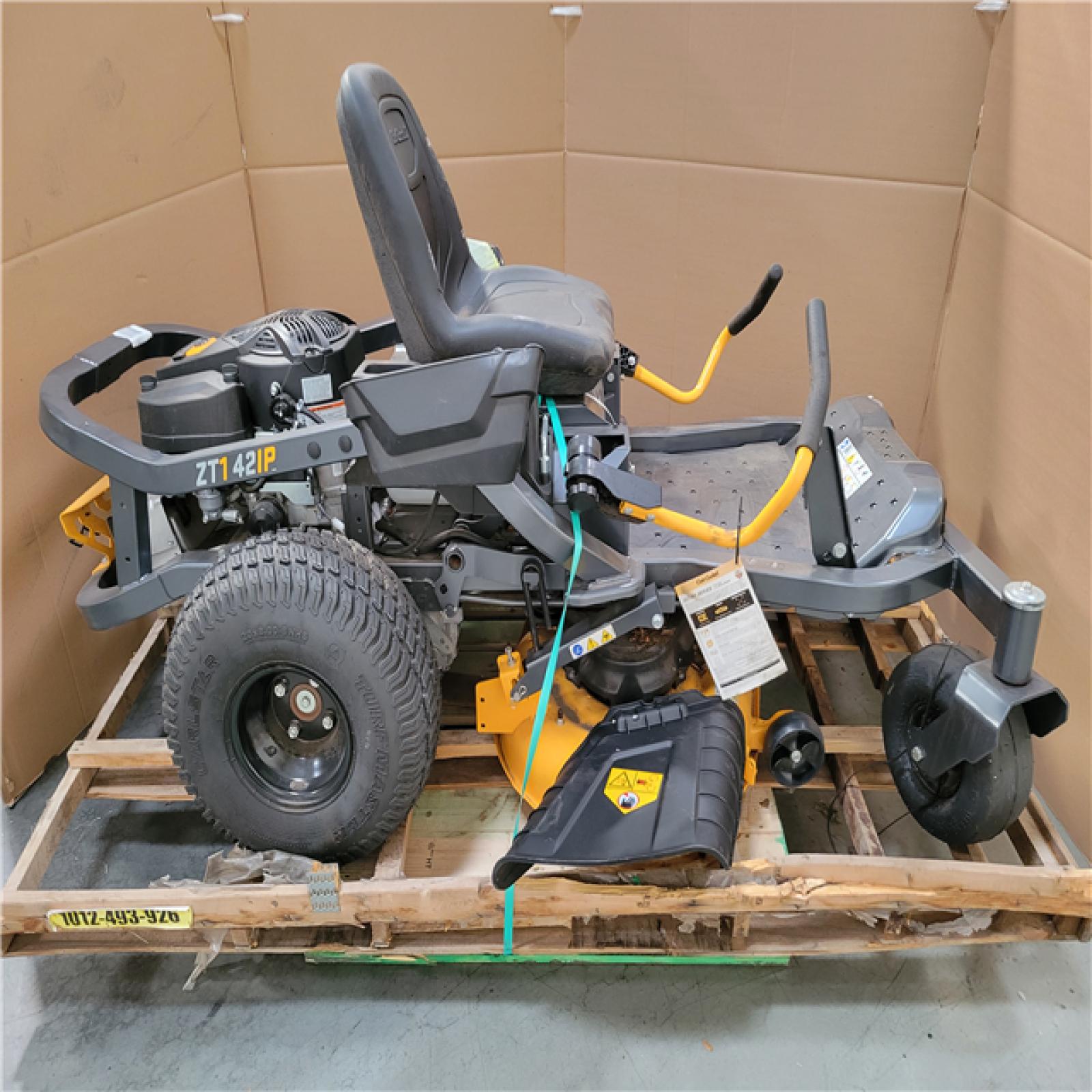 CALIFORNIA AS-IS ULTIMA ZT1 42IP RIDING MOWER