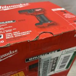 NEW - Milwaukee 18V Lithium-Ion Cordless Brushless Threaded Rod Cutter (Tool-Only)