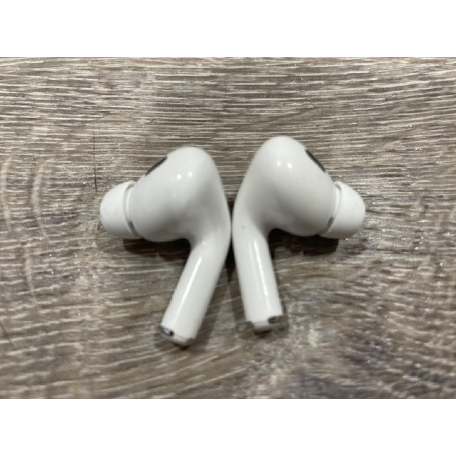 AS-IS Apple AirPods Pro 2 With MagSafe Charging Case (USB-C)