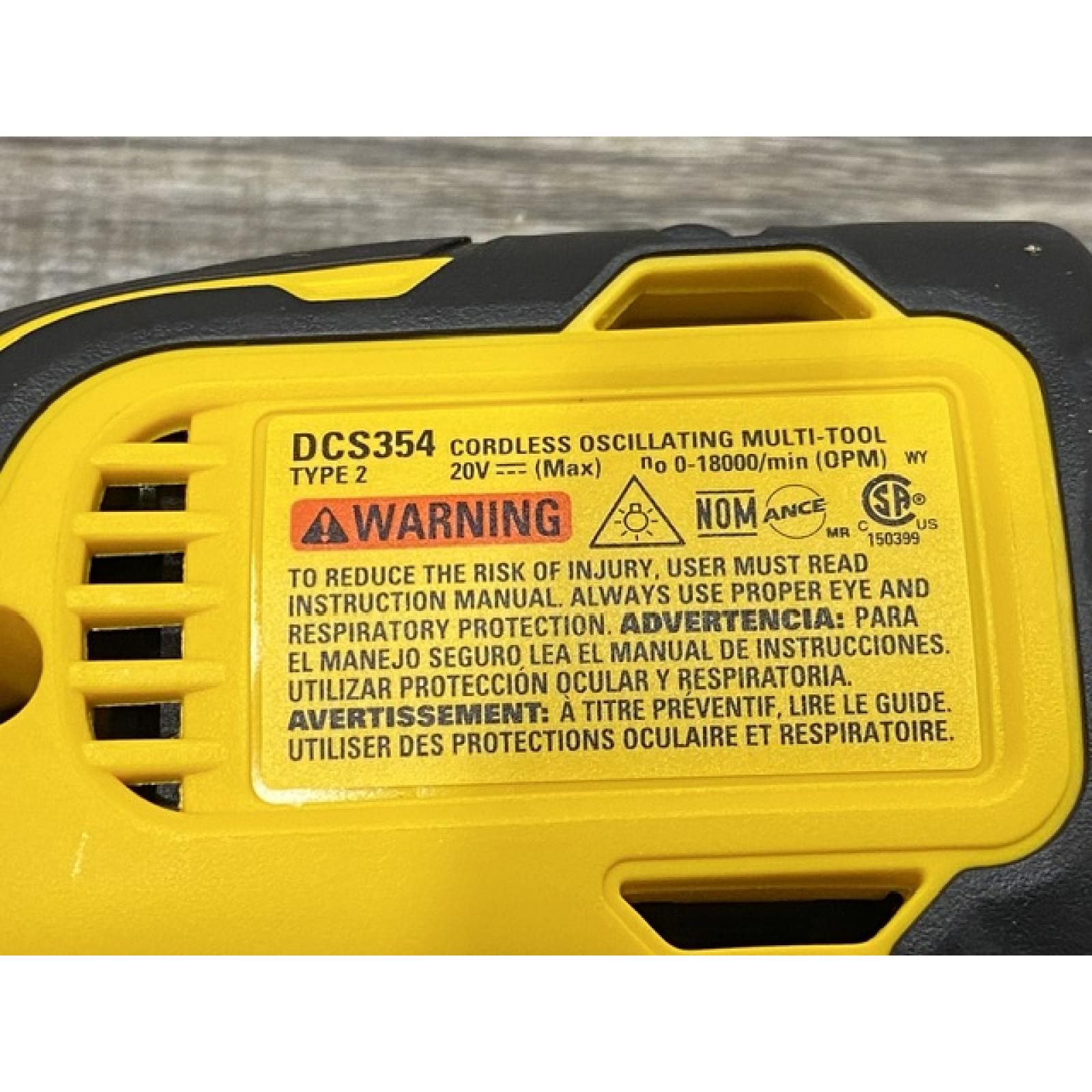 AS-IS DEWALT ATOMIC 20V MAX Cordless Brushless Oscillating Multi Tool Kit