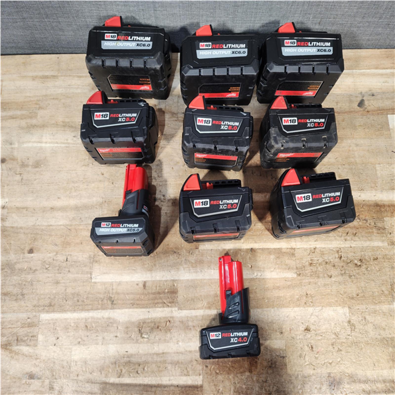 HOUSTON LOCATION - AS - IS MILWAUKEE BATTERY PACK QTY - 10