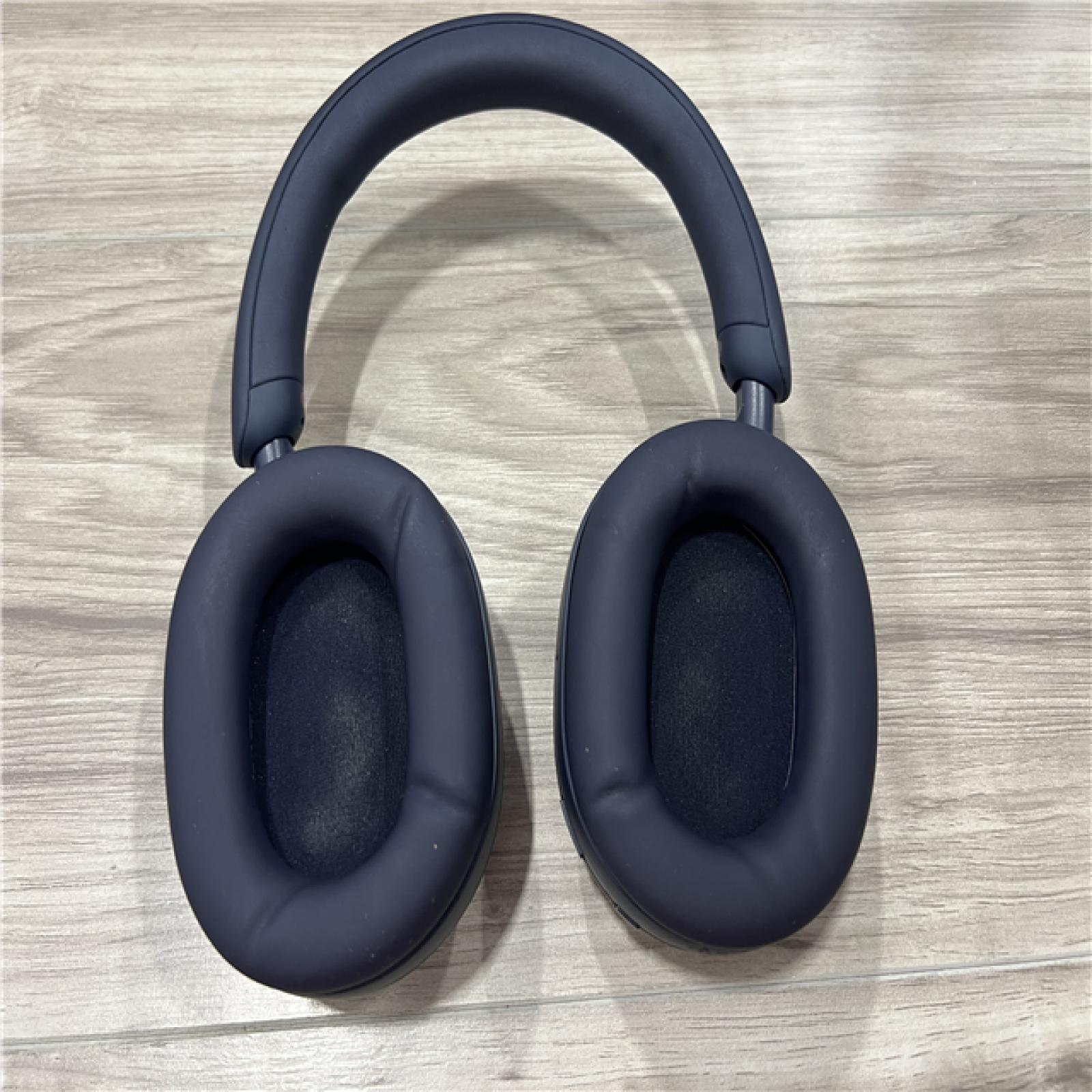 AS-IS Sony - WH-1000XM5 Wireless Noise Cancelling Over-the-Ear Headphones - Blue
