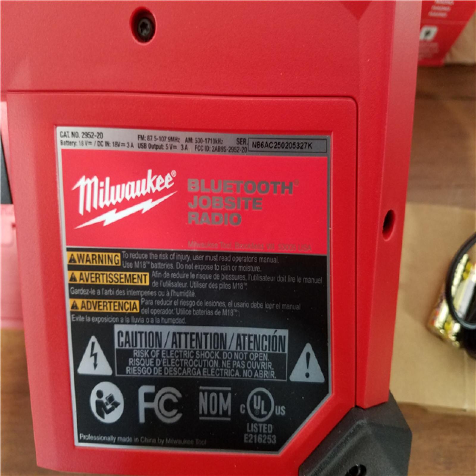 California NEW Milwaukee Bluetooth Jobsite Speaker (Tool Only)