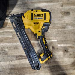 HOUSTON LOCATION - AS-IS DeWalt 15 GA ANGLED FINISH NAILER KIT W/ BATTERY & CHARGER